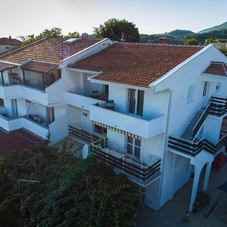 Apartments Androvic ウルツィニ エクステリア 写真