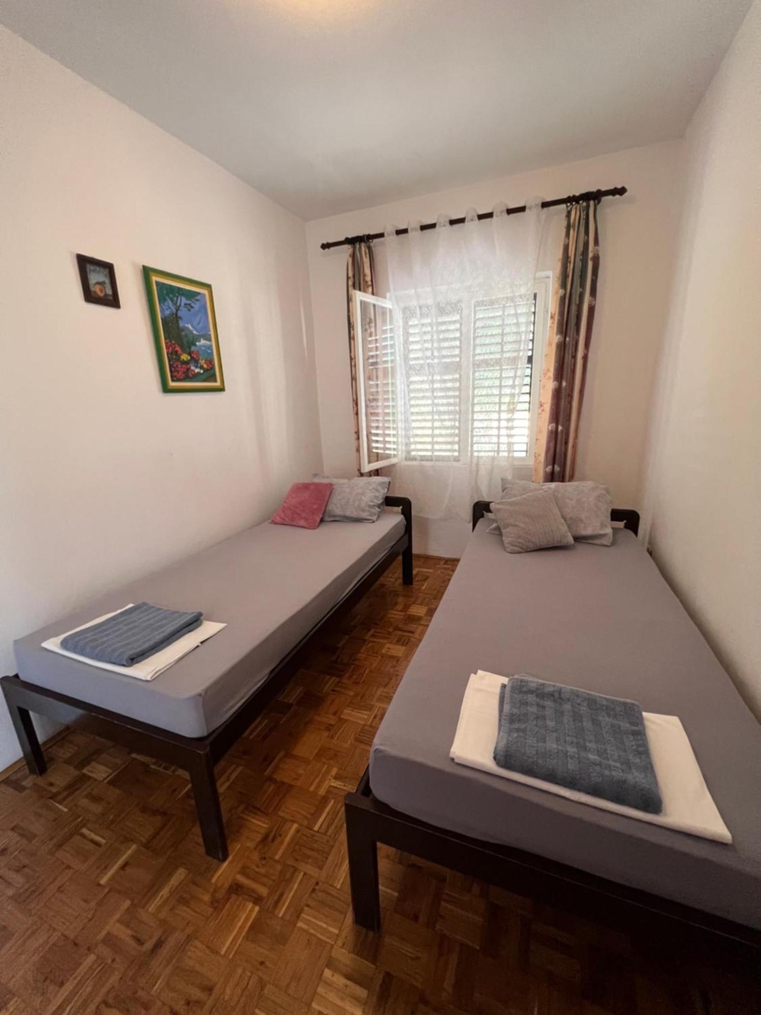 Apartments Androvic ウルツィニ エクステリア 写真
